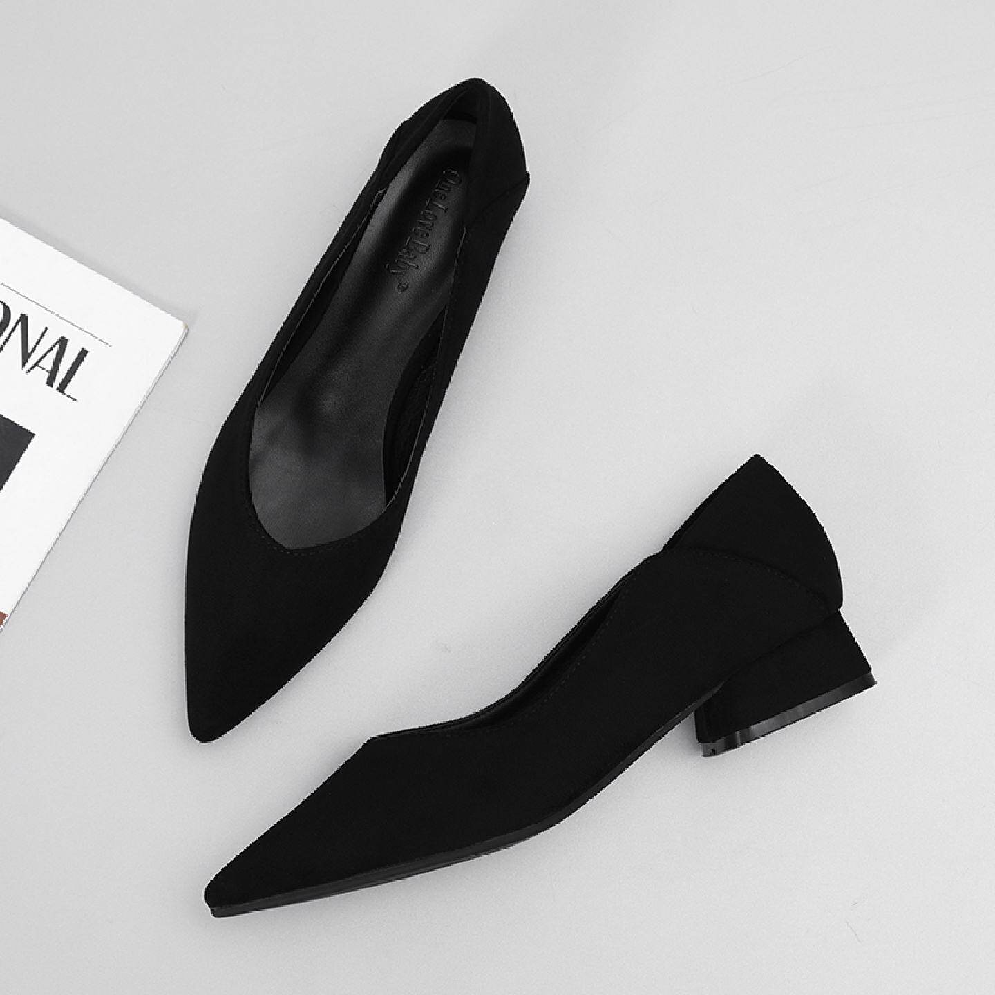 尖头平底鞋女2025低跟单鞋软底久站不累脚面试上班职业黑色工作鞋