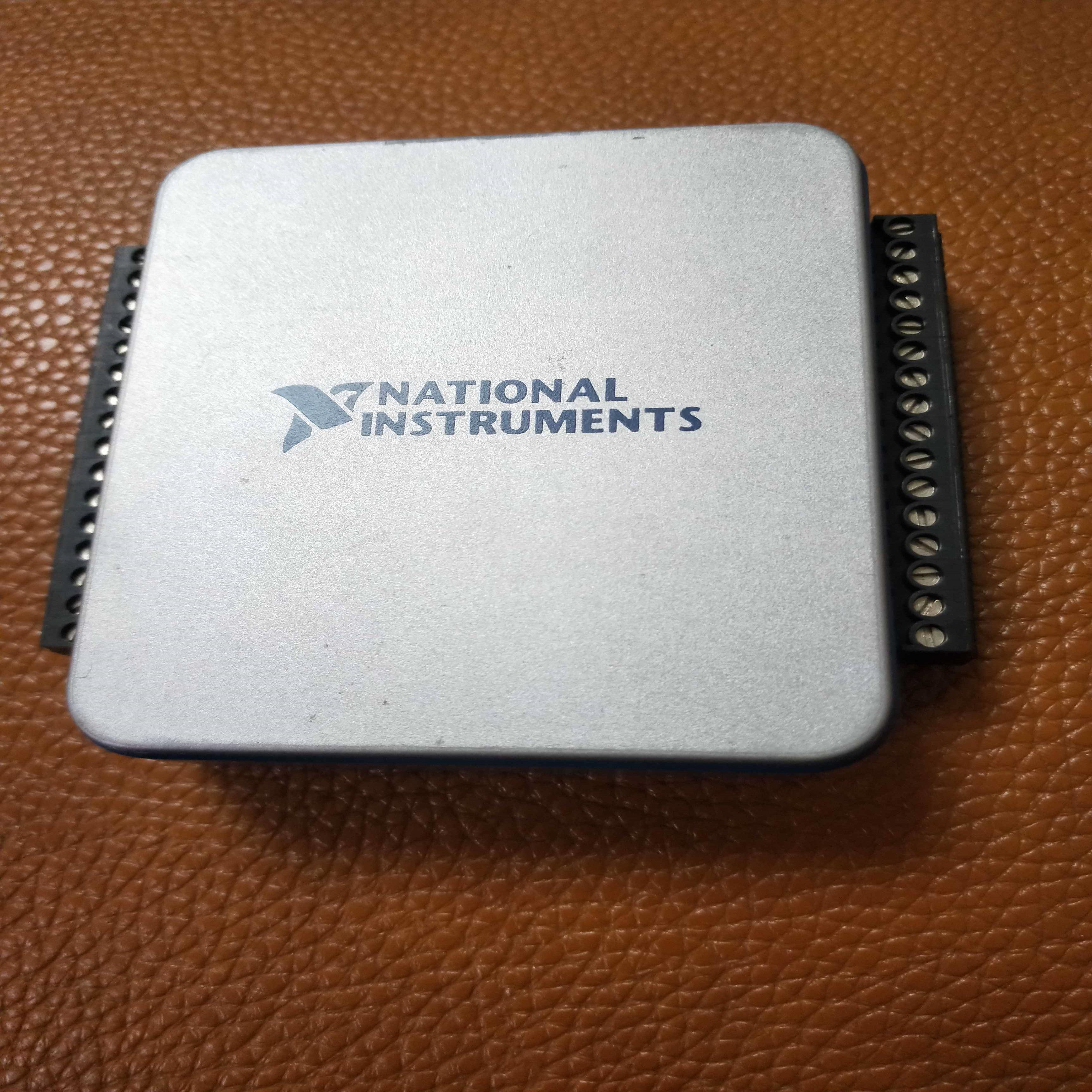 配件美国NI DAQ数据采集卡USB-6002配端子 USB线正品保证议价