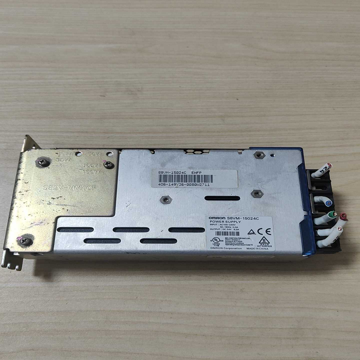 S8VM-15024C电源，成色如图所示，功能，有询价