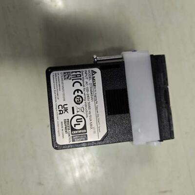 迅温控器DTK4848V01输入电压AC100240V议