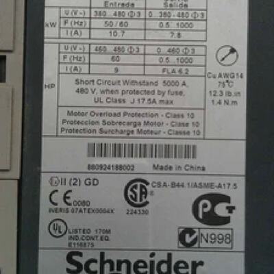议价施耐德变频器ATV61HU30N4Z功率3KW3P 380480V简易面板现货销