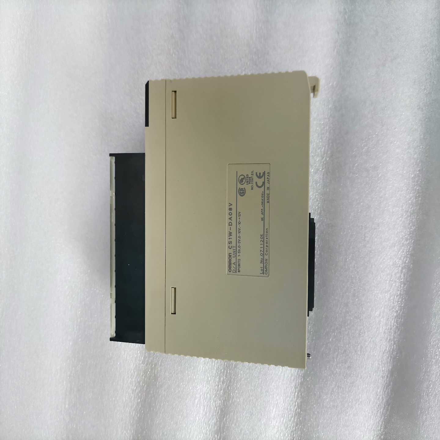 CS1W-DA08V，1台，~询价