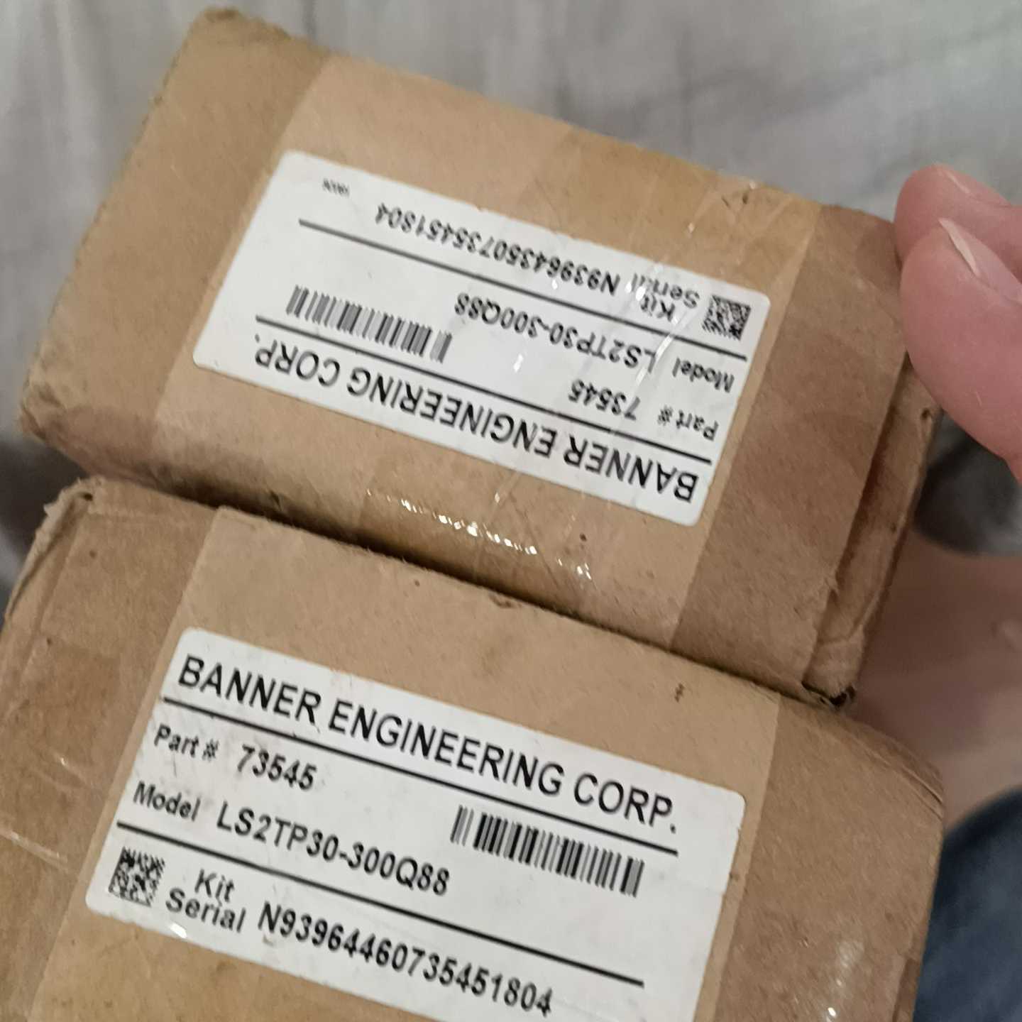 型号：LS2TP30-300Q88，邦纳安全光幕（光栅)询价