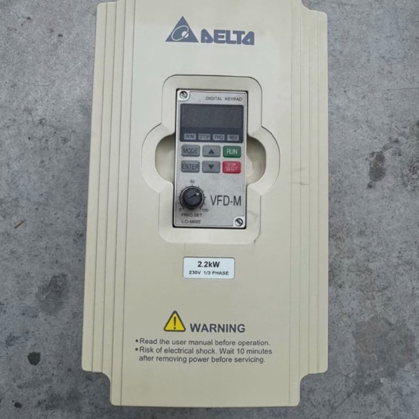 寻I台达变频器VFD022M21A2.2kw220V
