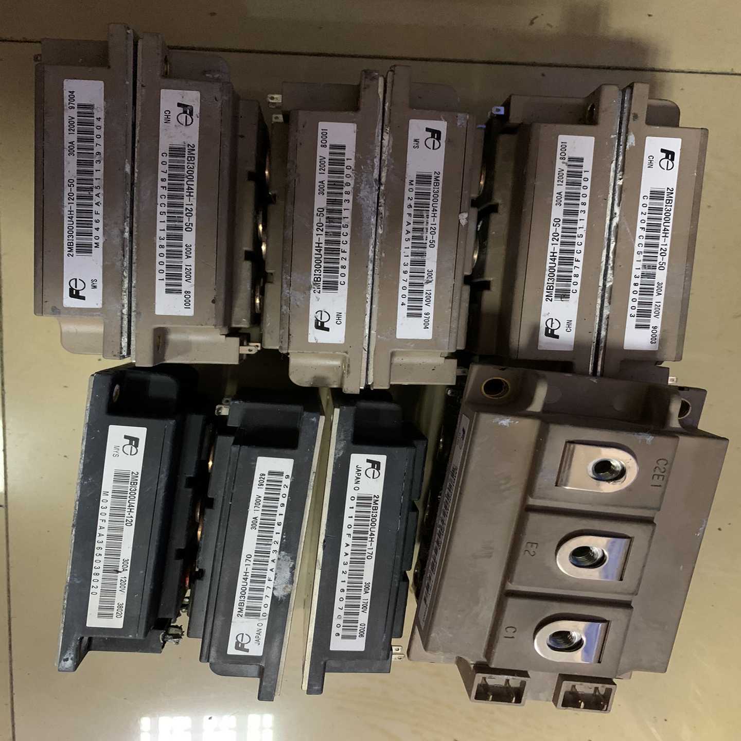 2MBI300U4H-120 2MBI200UD-120 议~询价