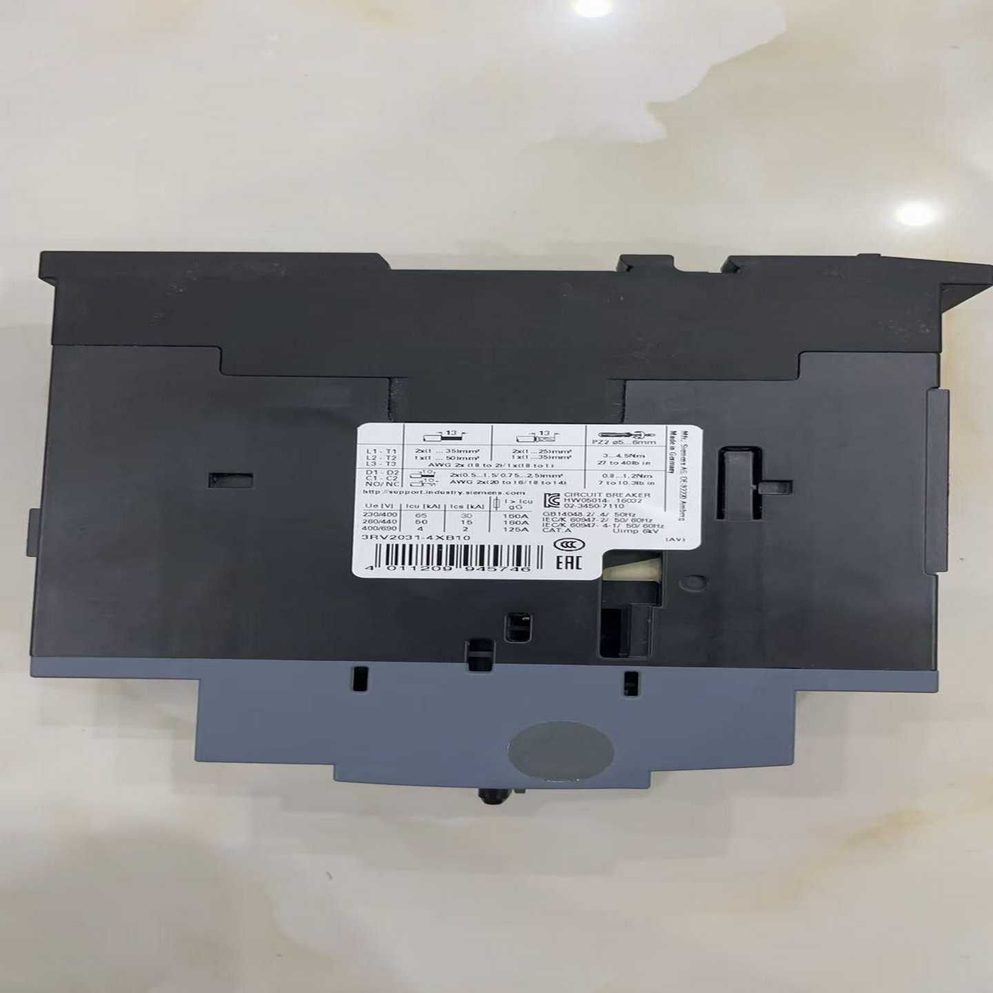 3RV2031-4XB10塑料外壳式断路器，未使用询价