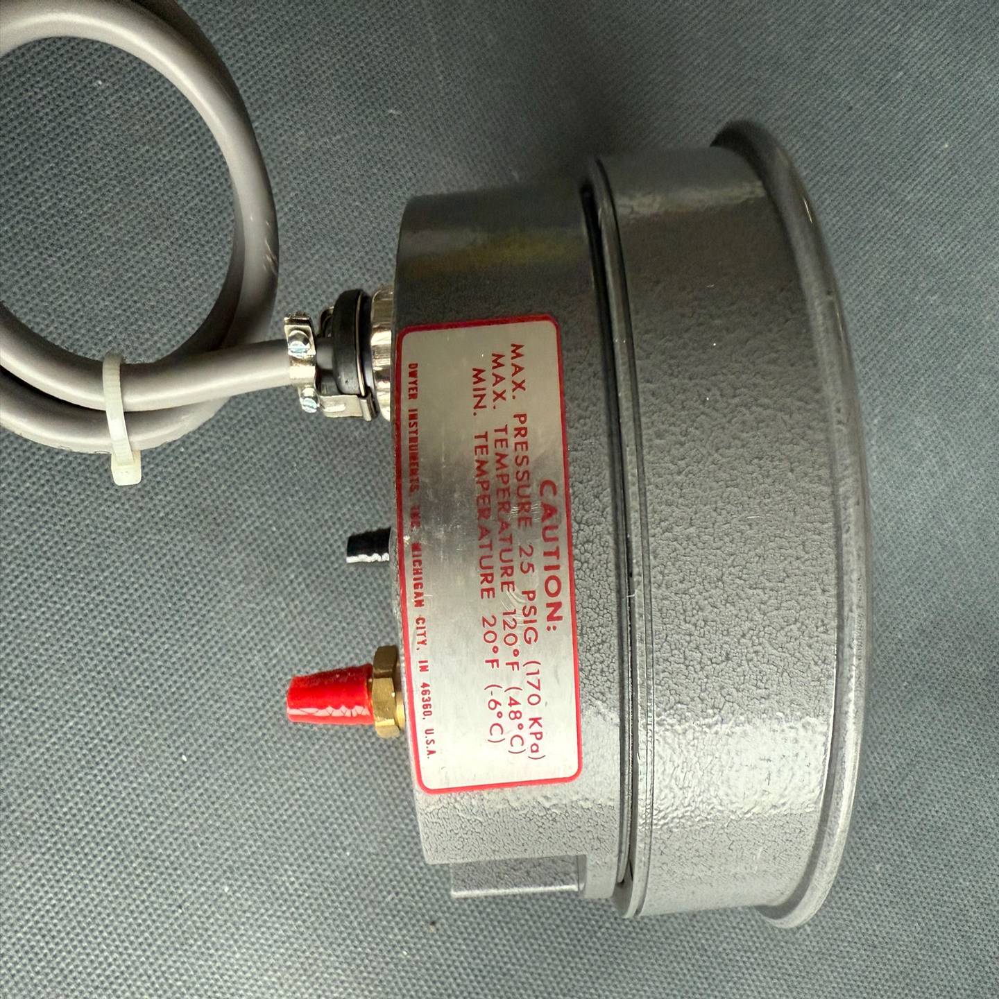 INSTRUMENT SYSTEMS EOP-146-1，二~议价