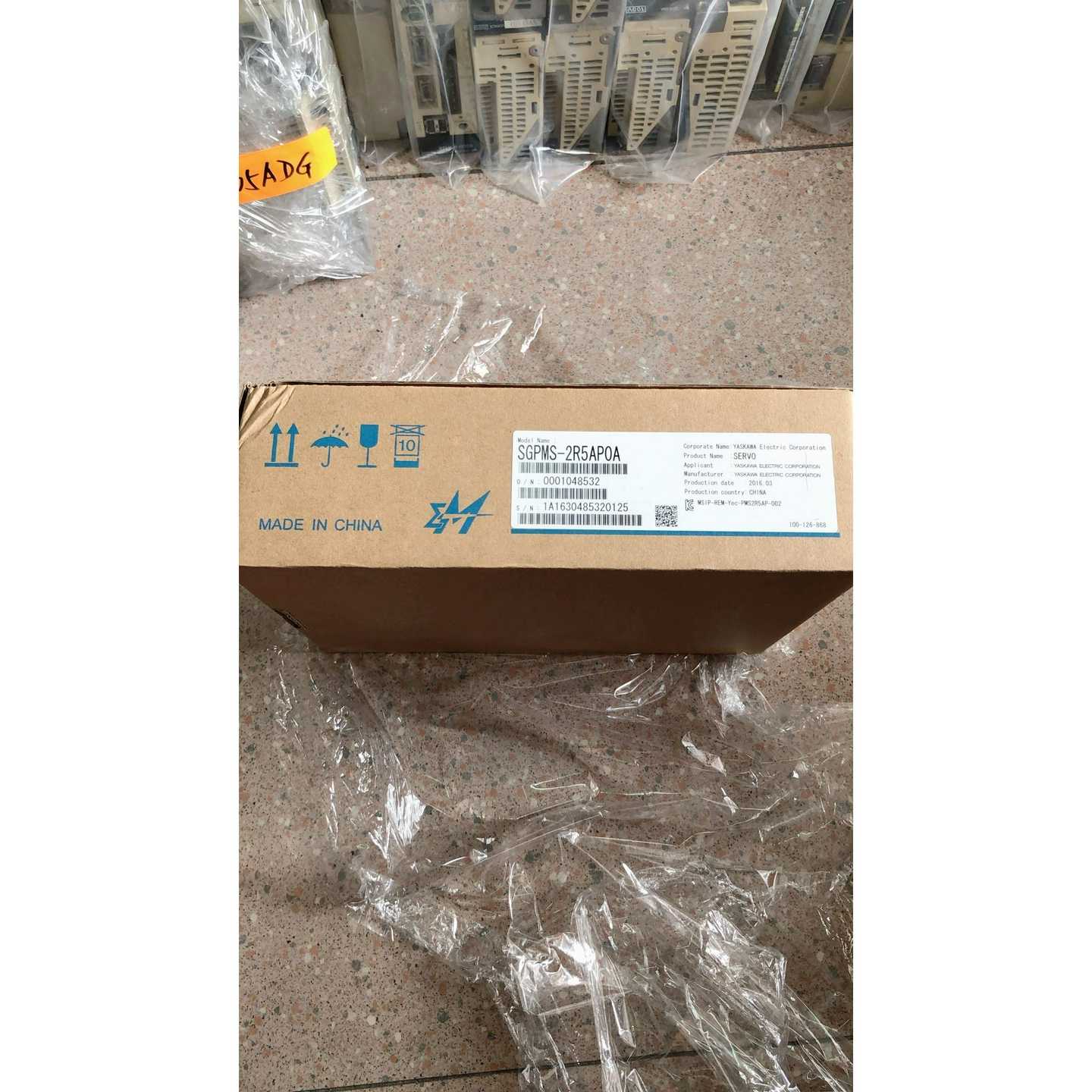 （议价）YaskawaSGPMS-2R5AP0A实物拍摄*