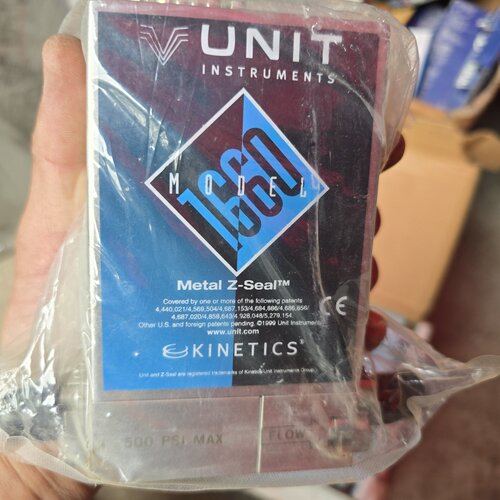 UNIT流量计UFC1660全新带盒议价