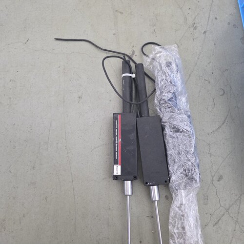 议价PEACO孔雀牌D100S数显直线位移传感器议价