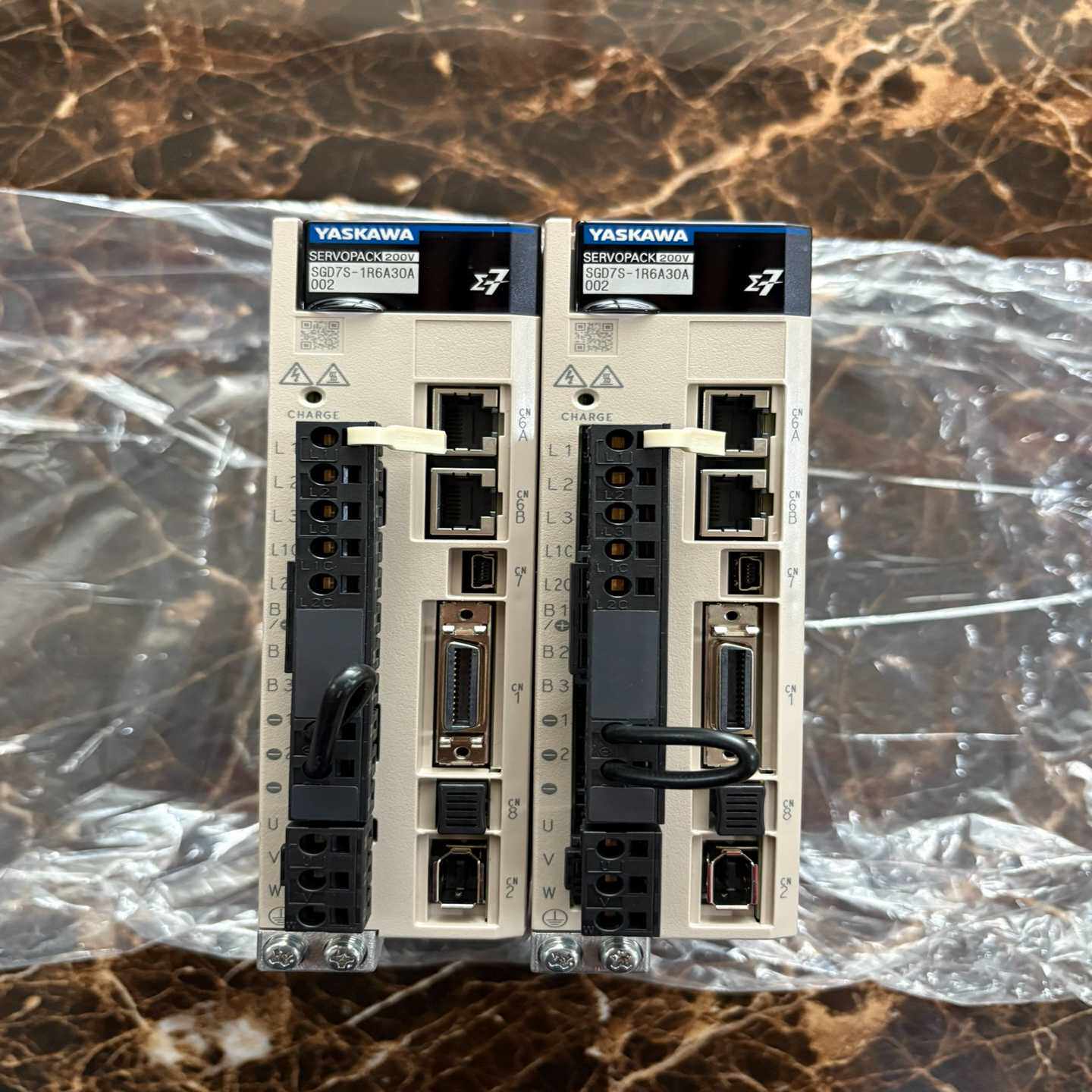 全新无原包装 SGD7S-1R6A30A002{议价}