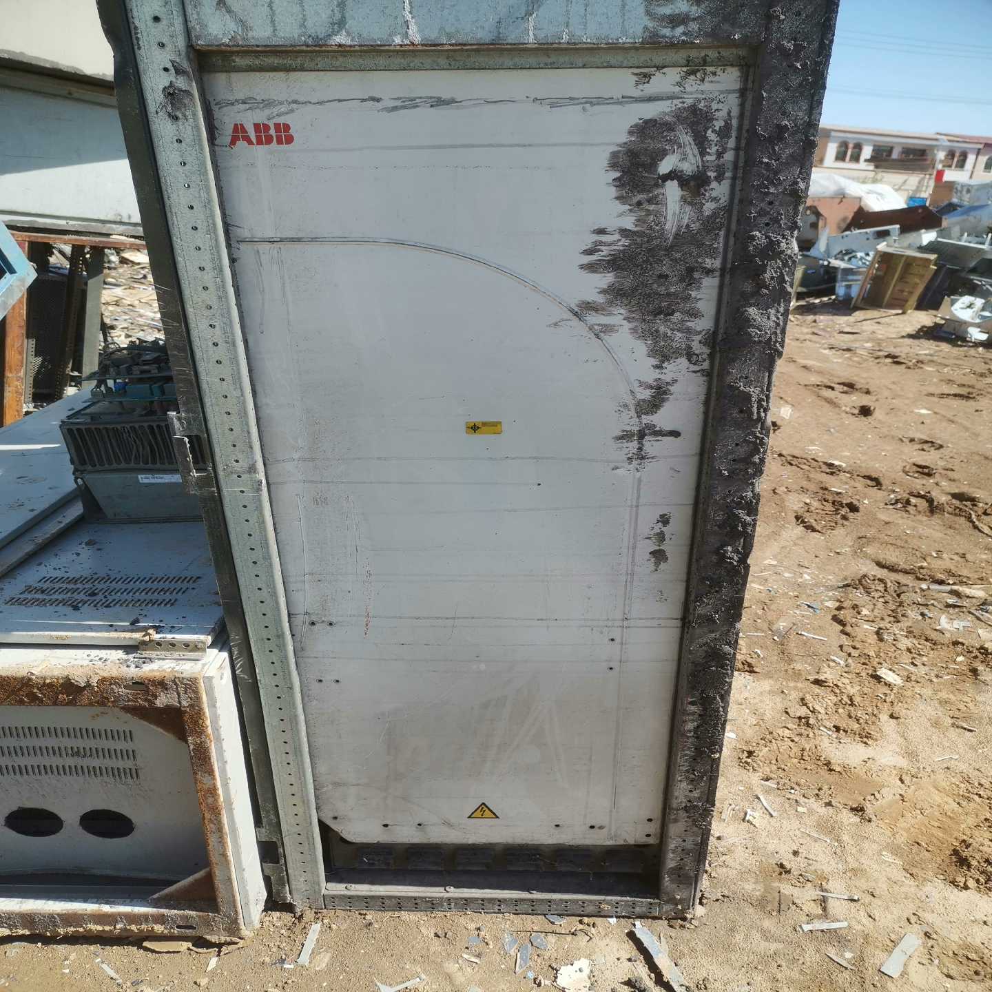 （明明电子）ABB ACS800变频器一台