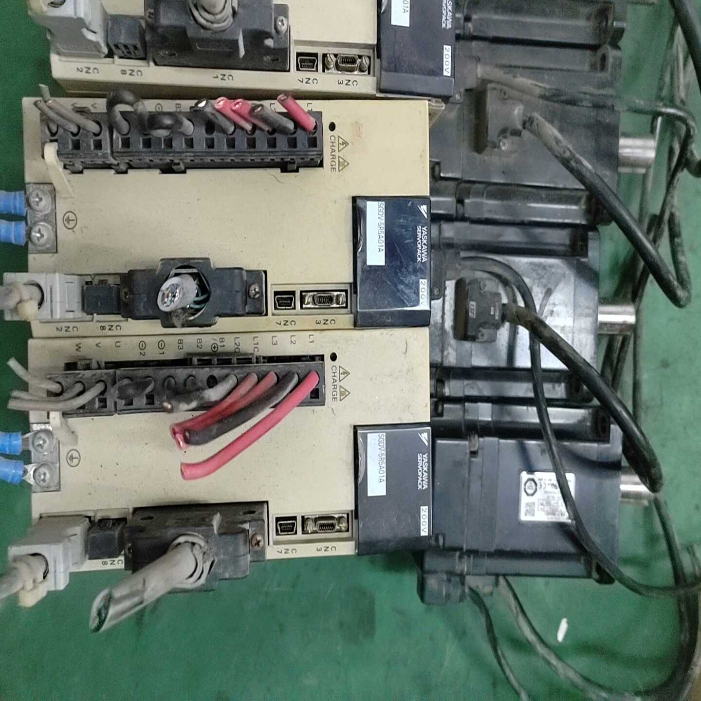 咨询-安川伺服驱动器SGDV-5R5A01A