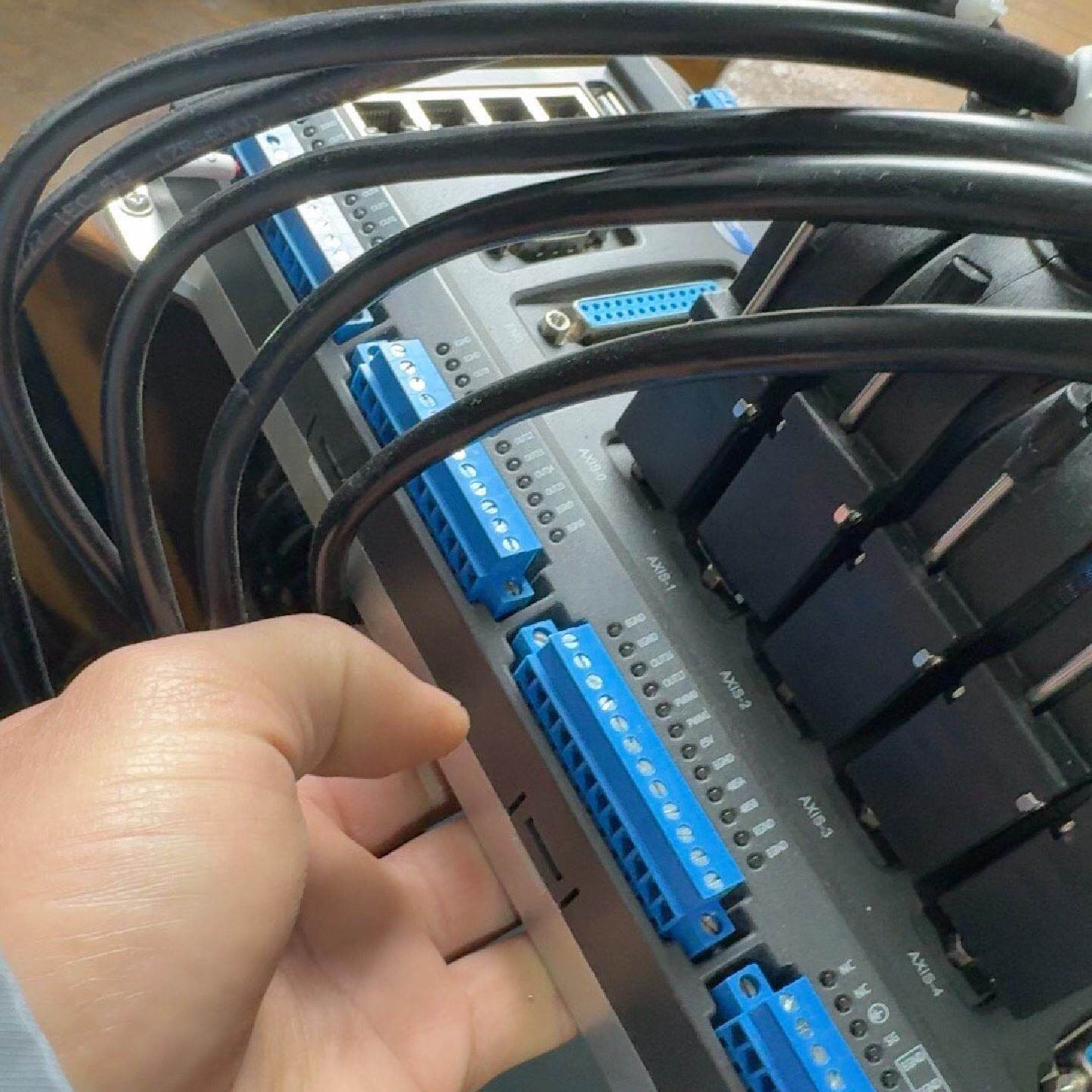 雷赛运动控制器SMC606-BAS--议价商品
