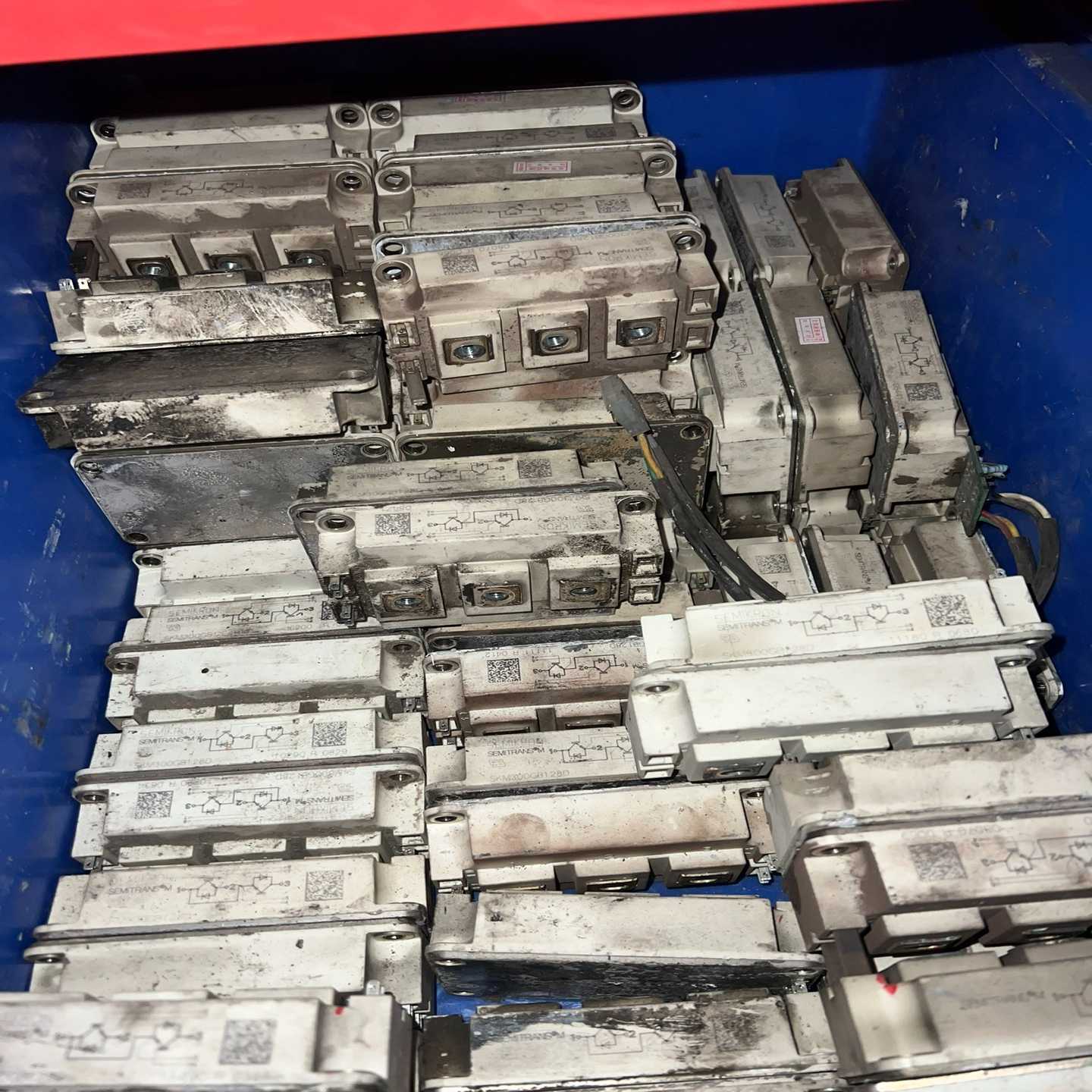 SKM300GB128D，的实物图的可以直接下单询价