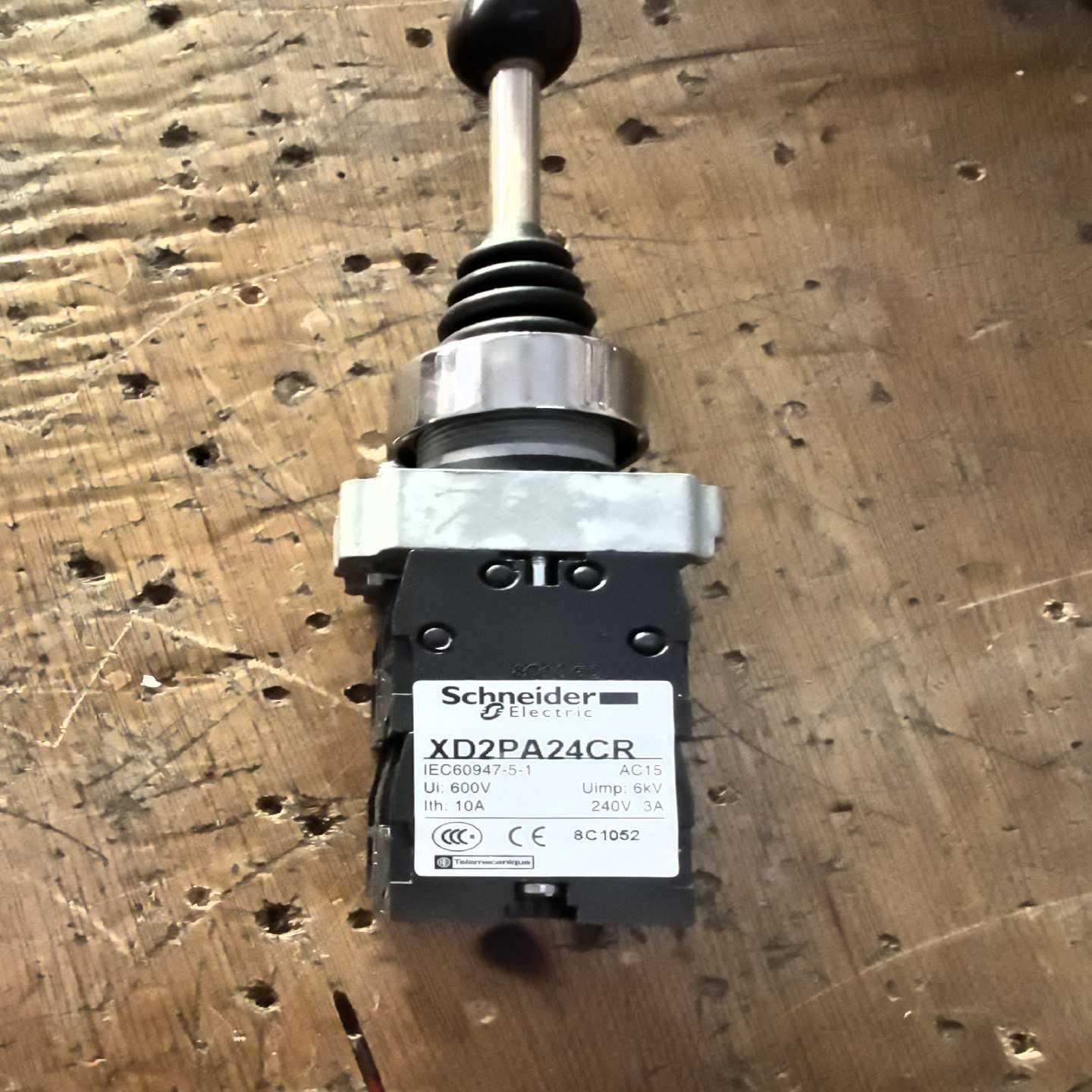 十字开关XD2PA24CR识货的来询价