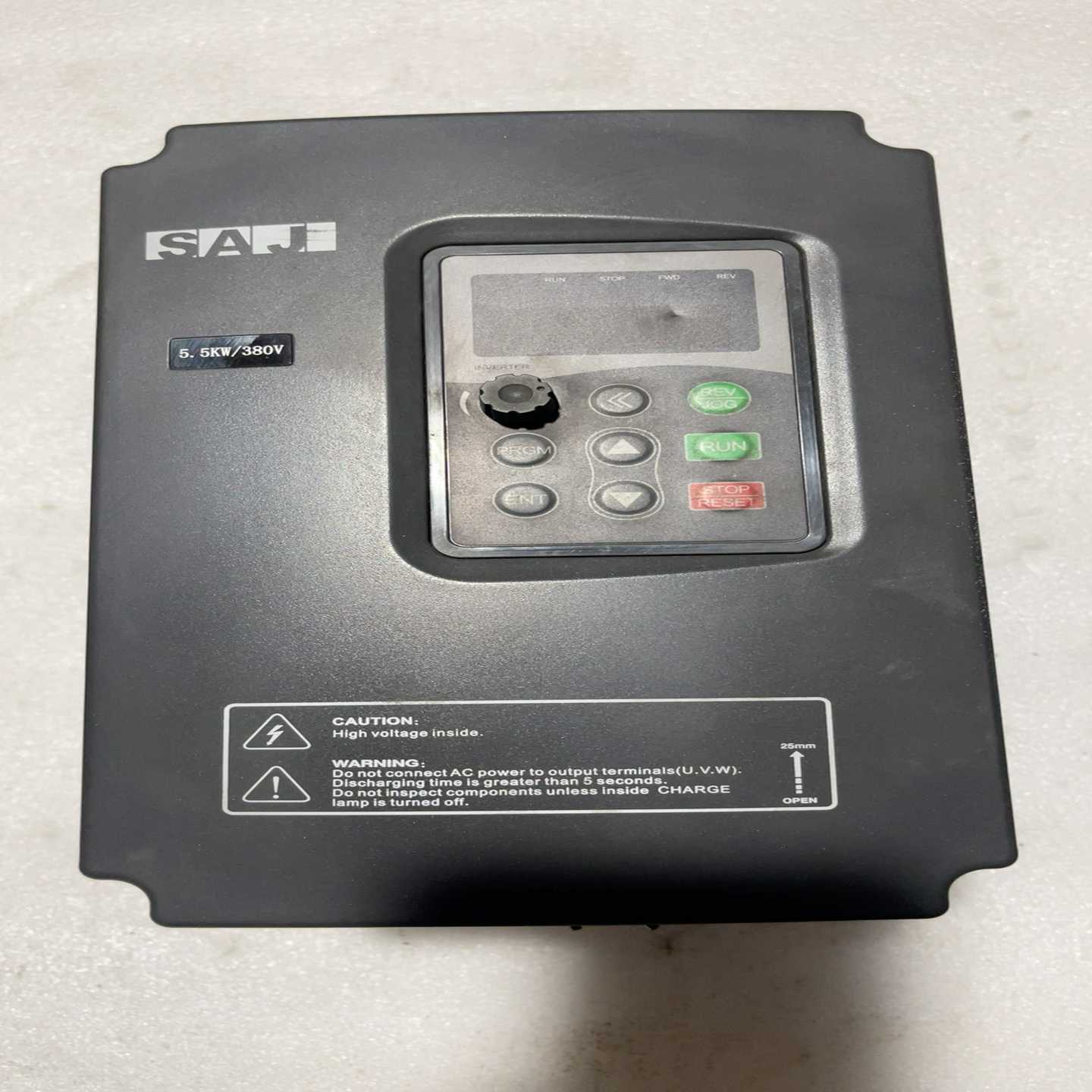 三晶变频器8000B-4T5R5GB/7R5PB-C5一台5询价