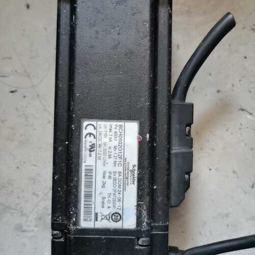 BCH0602O12F1C 伺服电机400W，成色一般议价