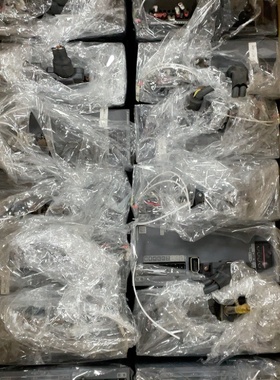 三菱伺服驱动器MRJE70AHFKN73JS100-议价