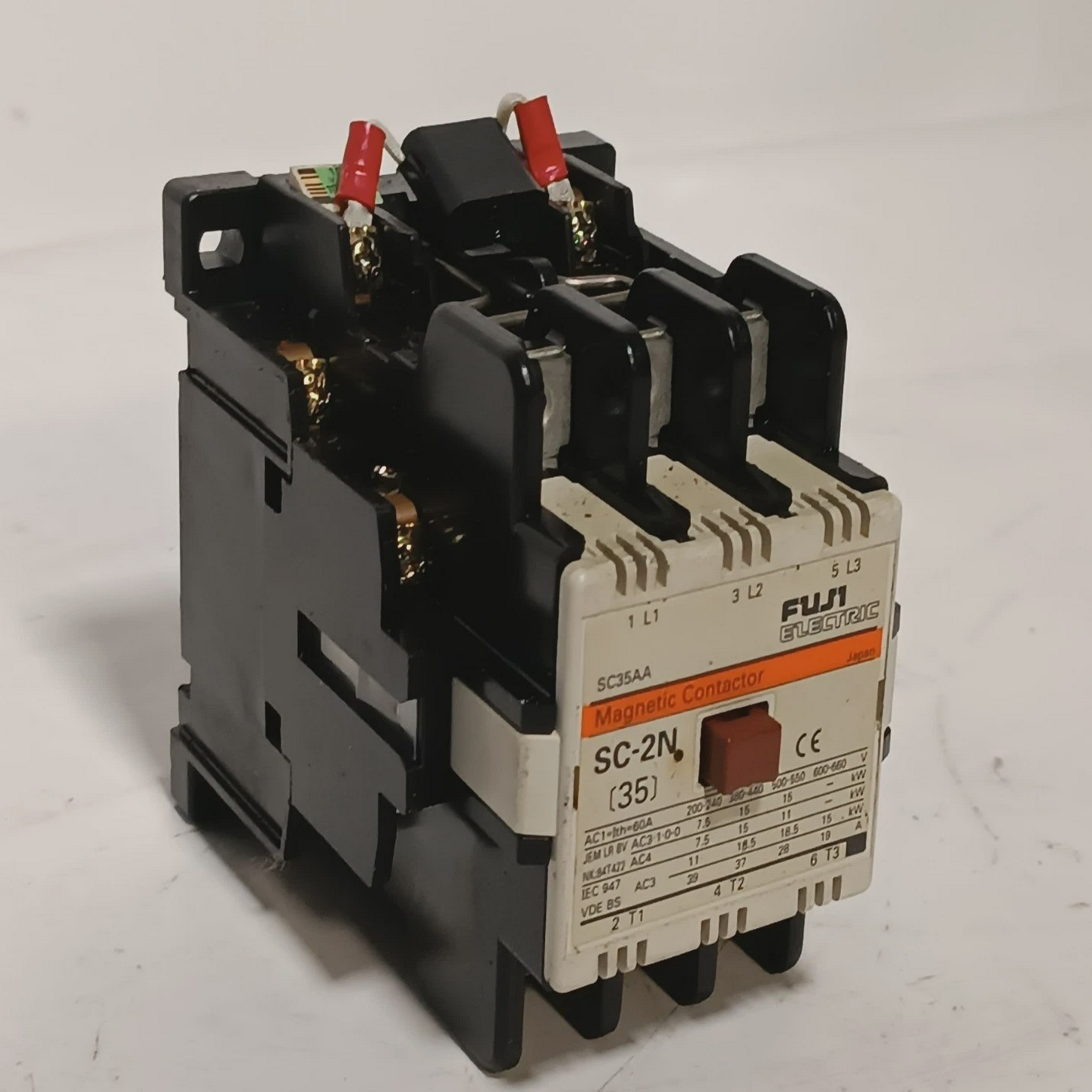 FujiSC-2NSC35AAMagneticContactor3Pole220-240VCoil50