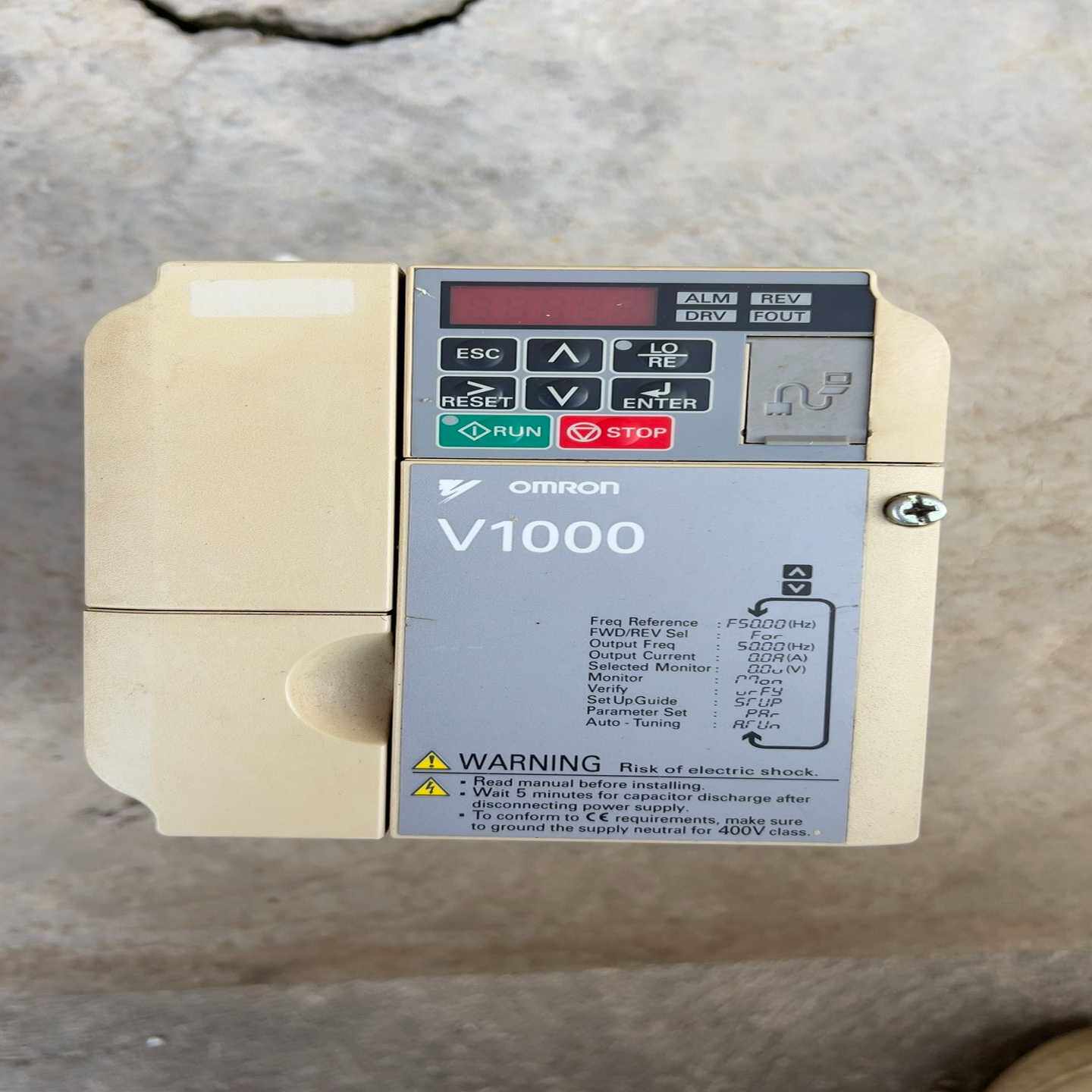 议价askawa安川V0服变频器V407，适用