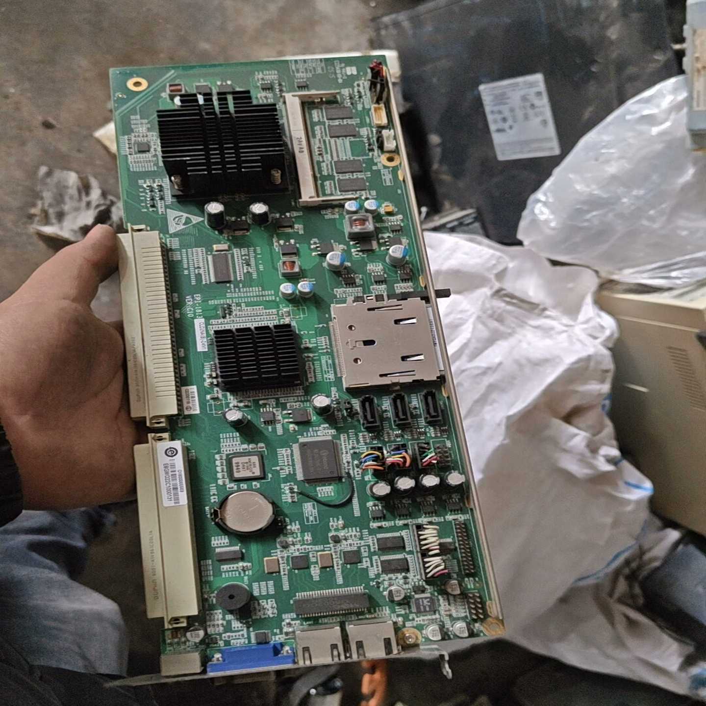 议价研祥EPI-1813CLD2NA(B)-D4M1VER: