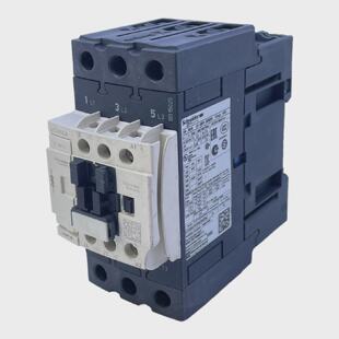 Schneider LC1D50A Interruptor De Potencia 1224V 5060Hz 50A