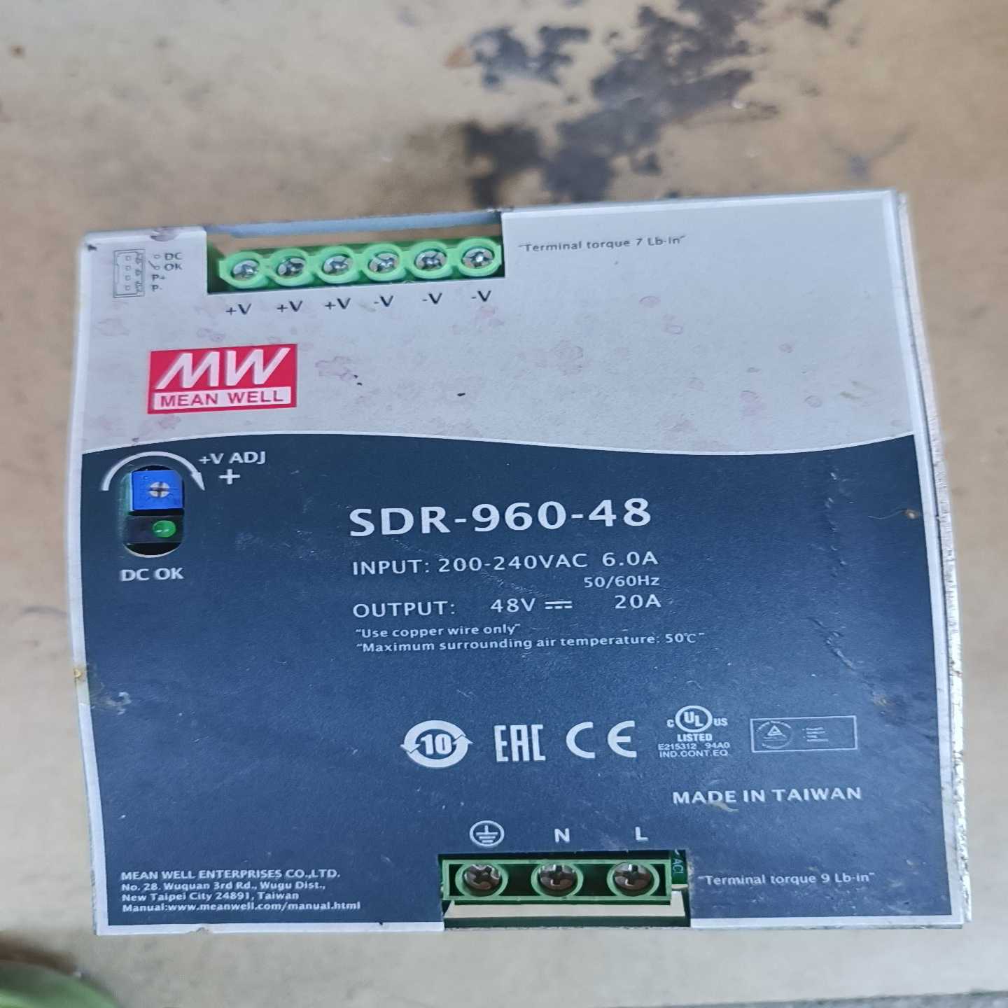 明纬SDR-960-48电源，实物图，成色不错，表面有灰【落红设备】