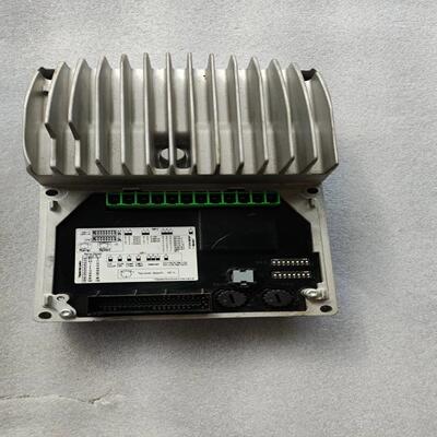 配件E84DGDVB15242PS伦茨LENZE 8400motec Drive Unit电机模议价