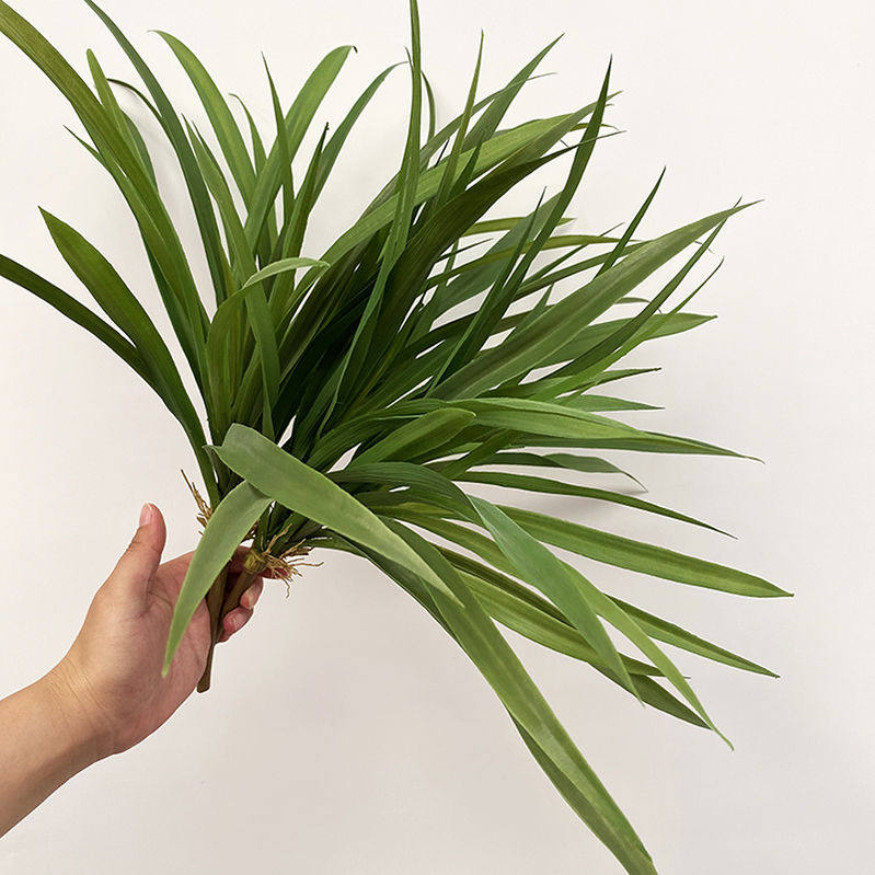 仿真植物吊兰草假花宽叶绿草室内户外绿植插花箱橱窗布景装饰