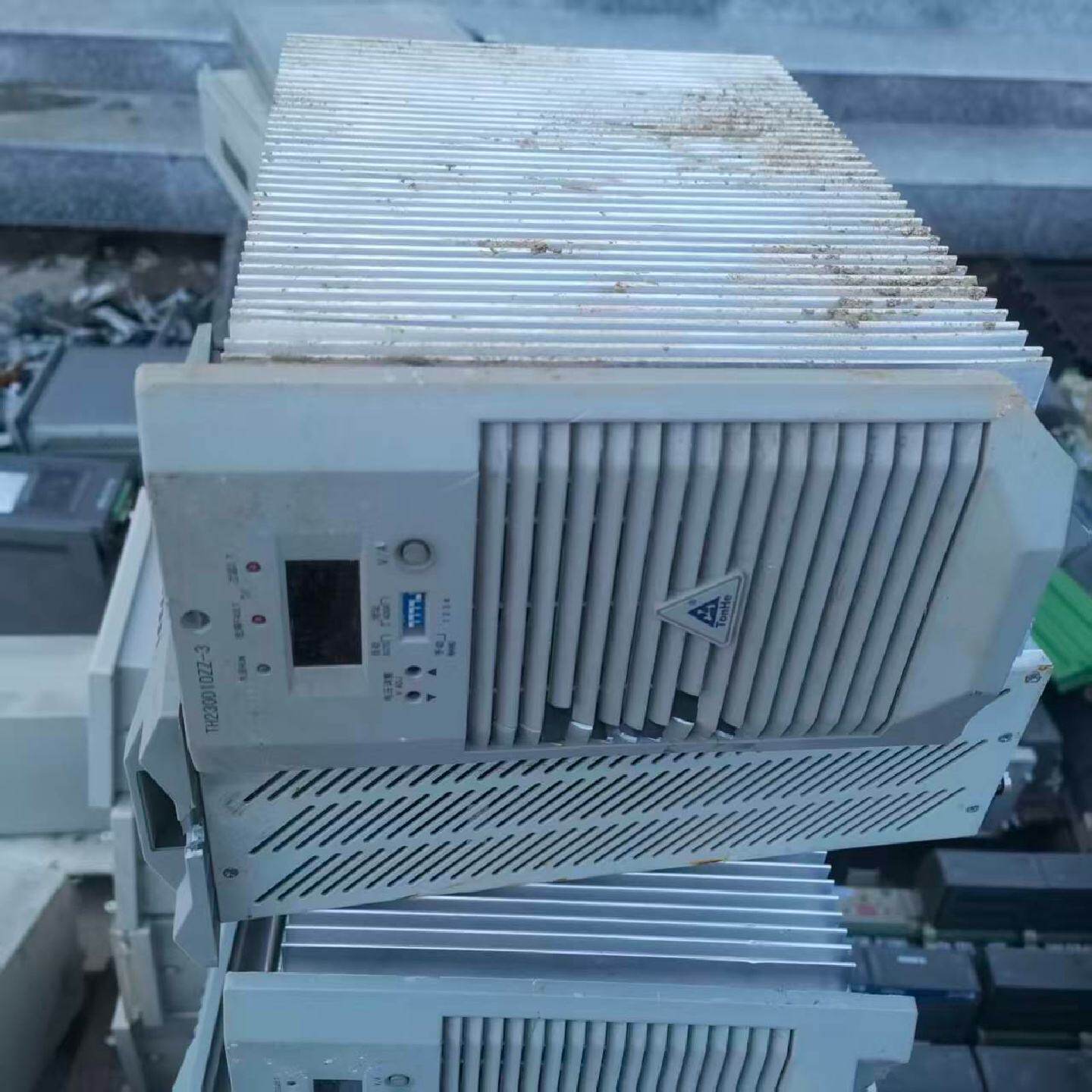 通和直流屏充电模块TH230D10ZZ3二手拆机成色如