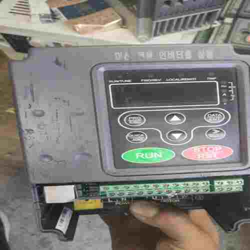 咨询-英威腾CHF100A-220V2.2KW变频器一台，成色自定