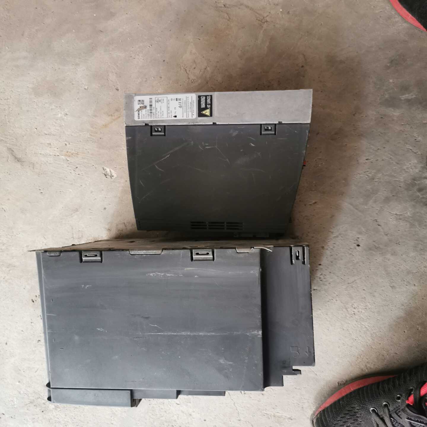 咨询-变频器：6SE6420-2UD25-5CA1，一台，1