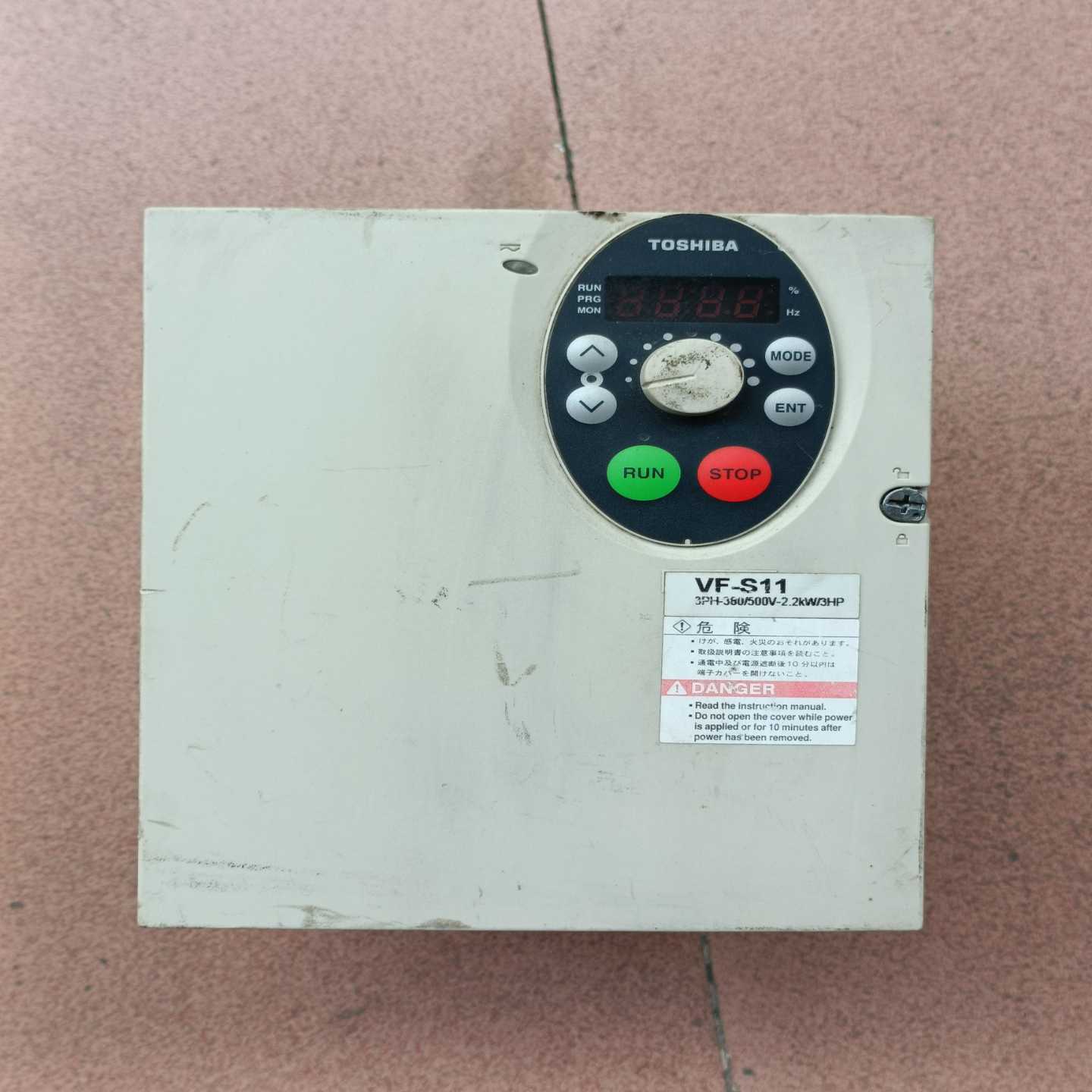 原装正品变频器V11-4022L-2.280V需询价