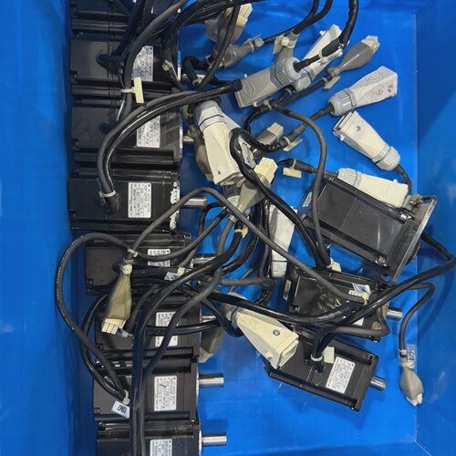 询-安川伺服电机SGM02A5FJ12200W功率200V