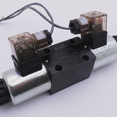 Sauer Danfoss 43Wegeventil Magnetventil DCV033H1102400E1 24V