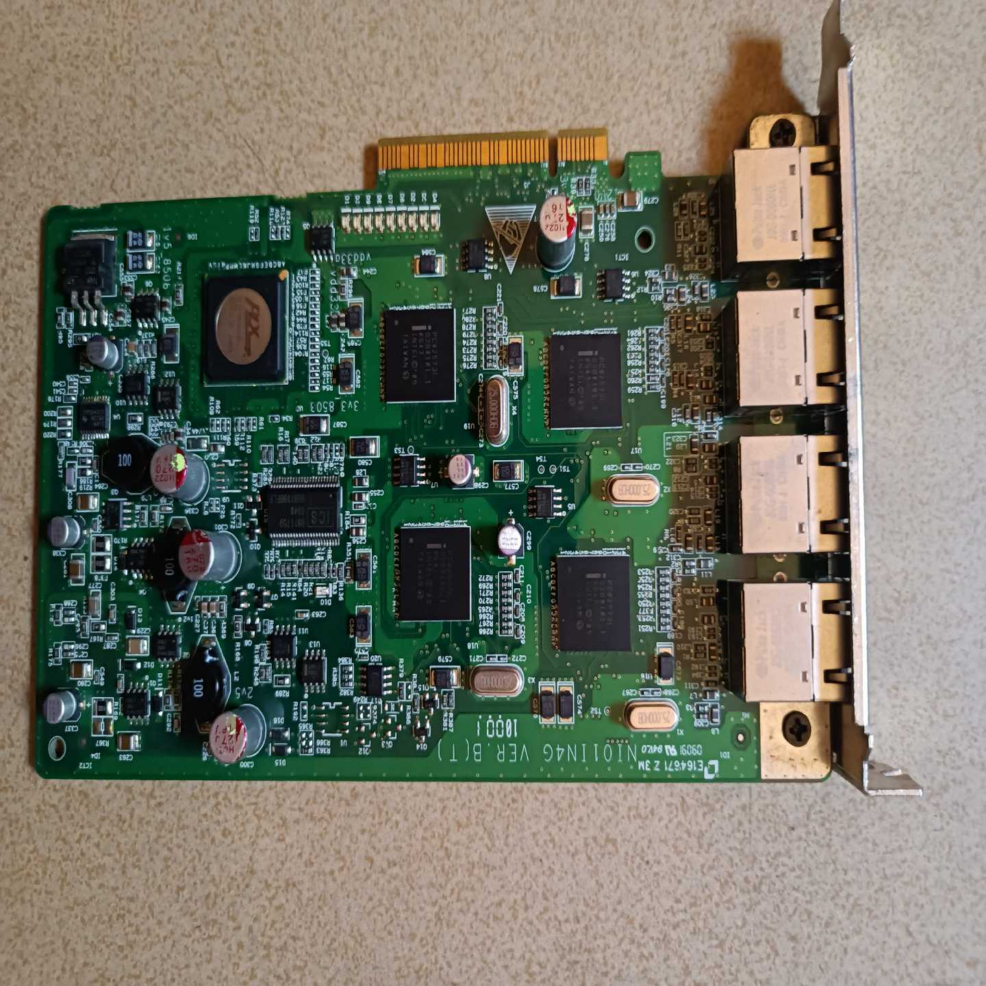 询~研魔 NI01IN4G VER.B 网咯设备卡 实物图