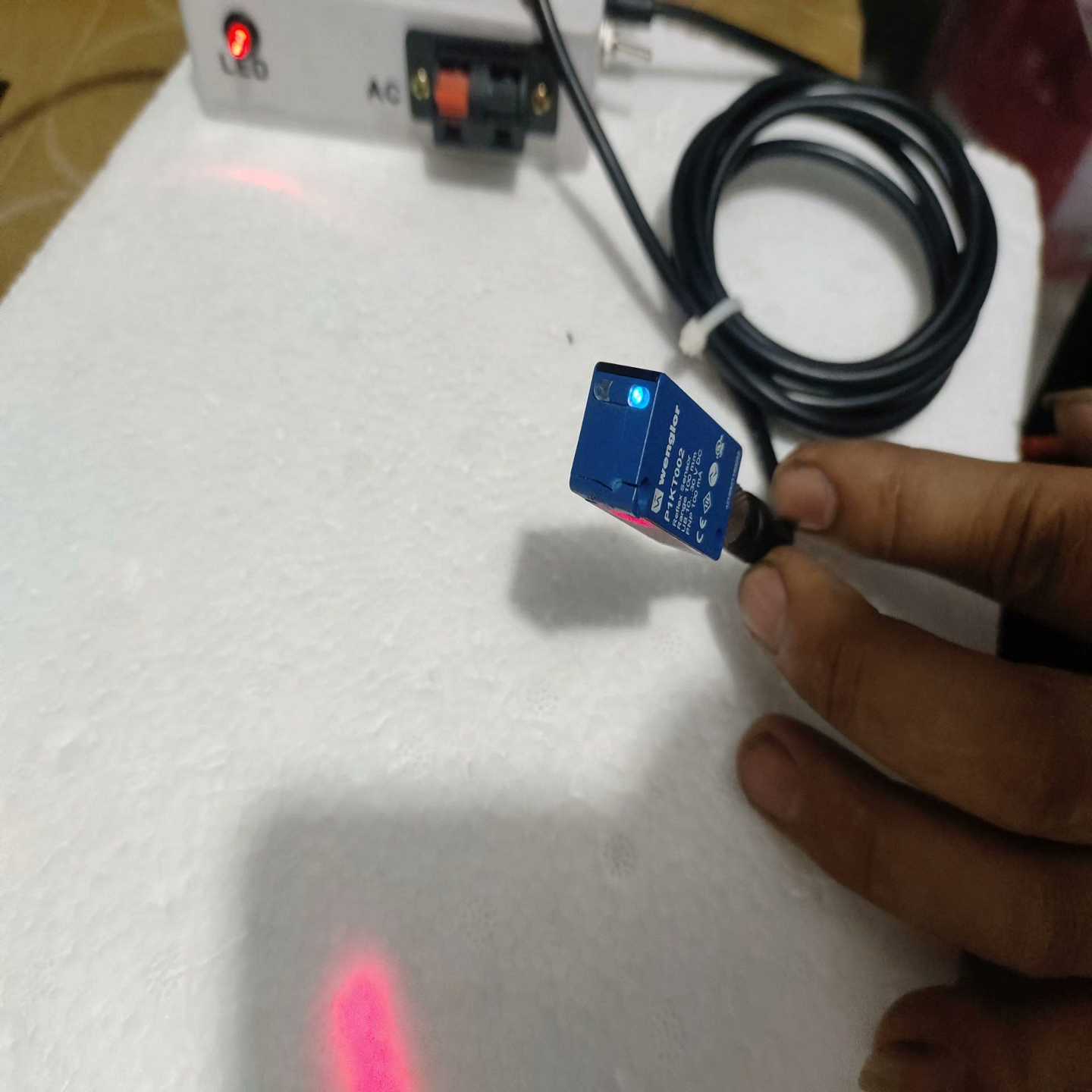 德国Wenglor威格勒光电传感器P1KT002，成色轻微使--议价商品