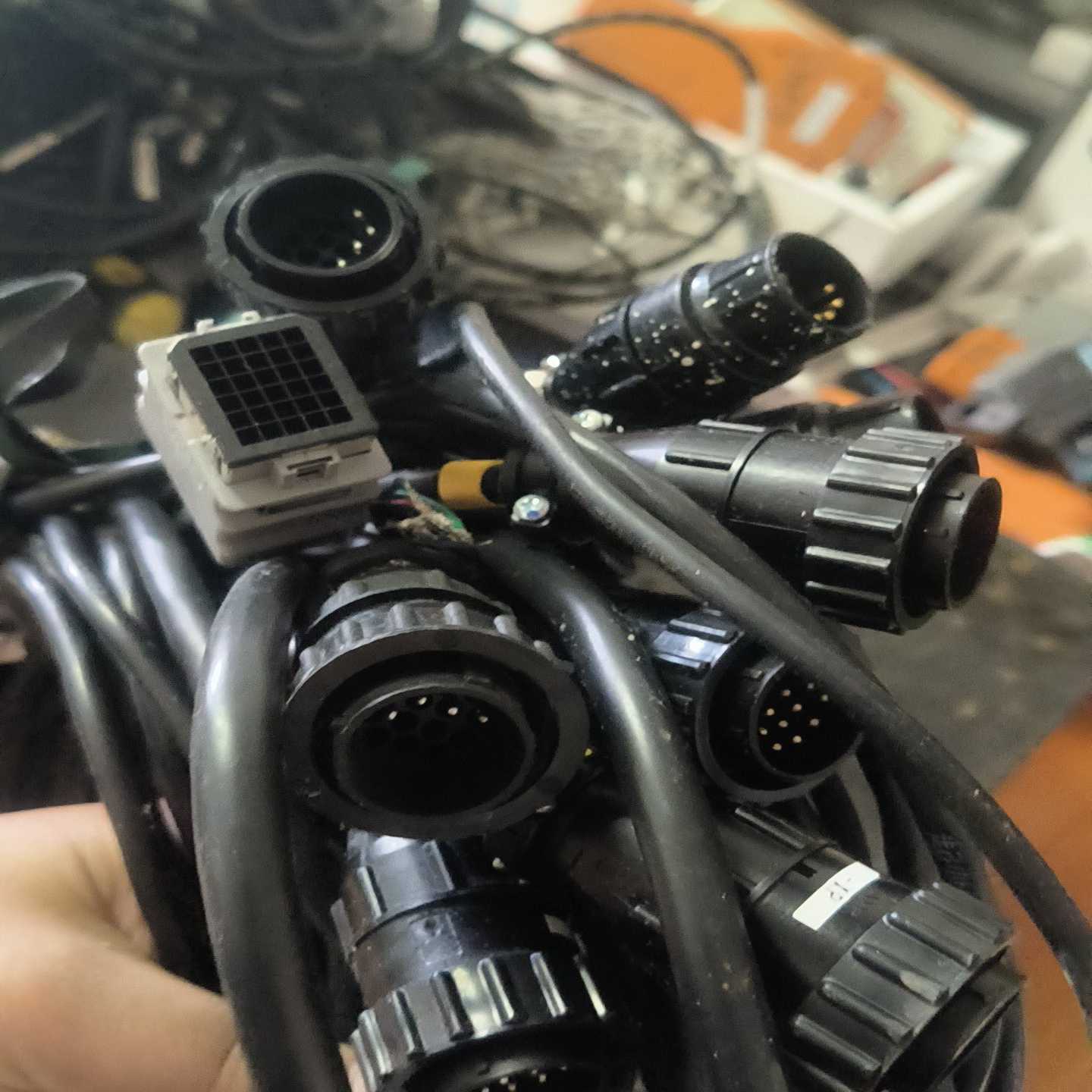 议价全新molex莫仕0I线插头。拆机，成色不