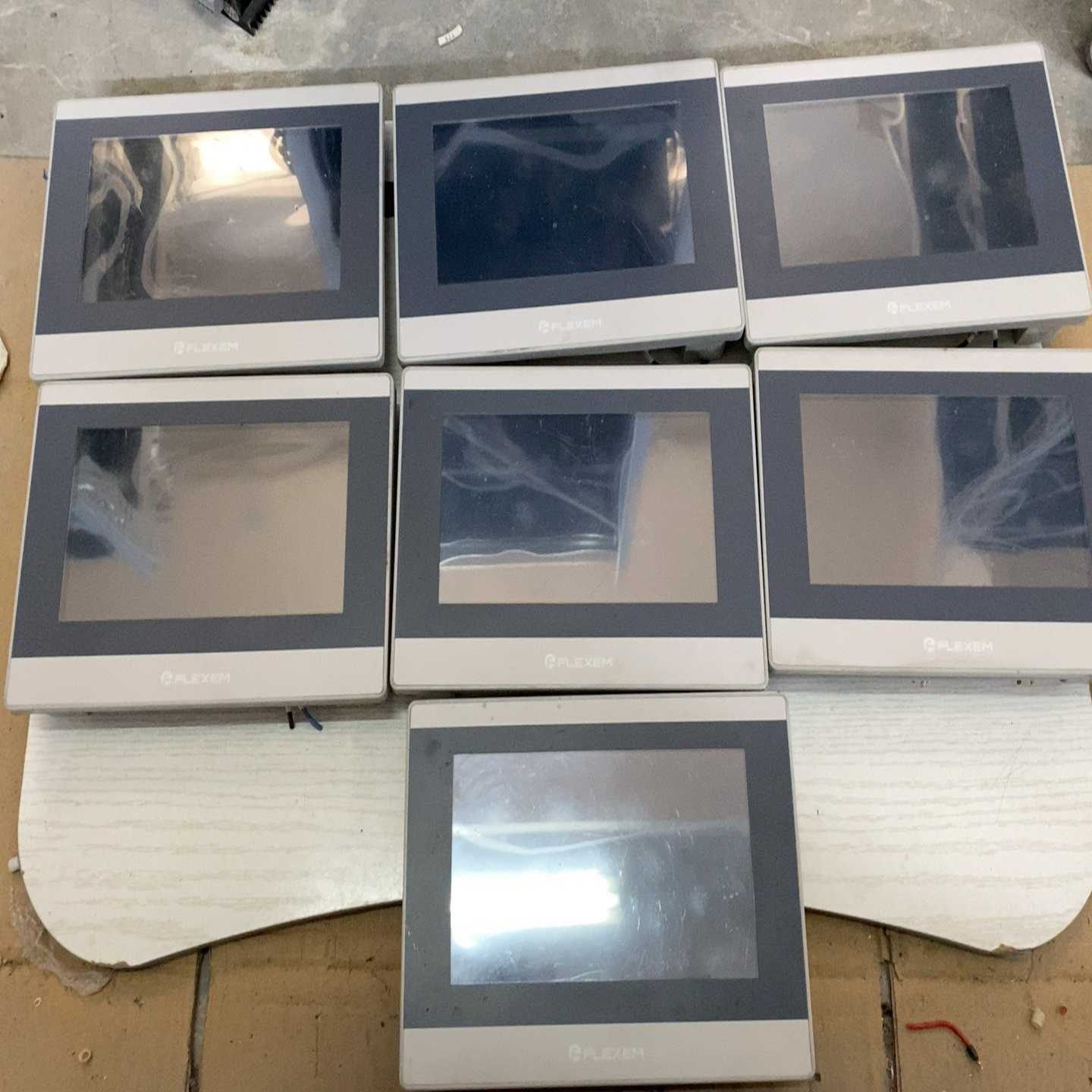 议价繁易7寸触摸屏型号：FCE6070W现货/维修