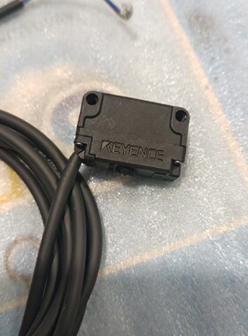 基恩士KEYENCE光电传感器PZG51T全新未使用工议价