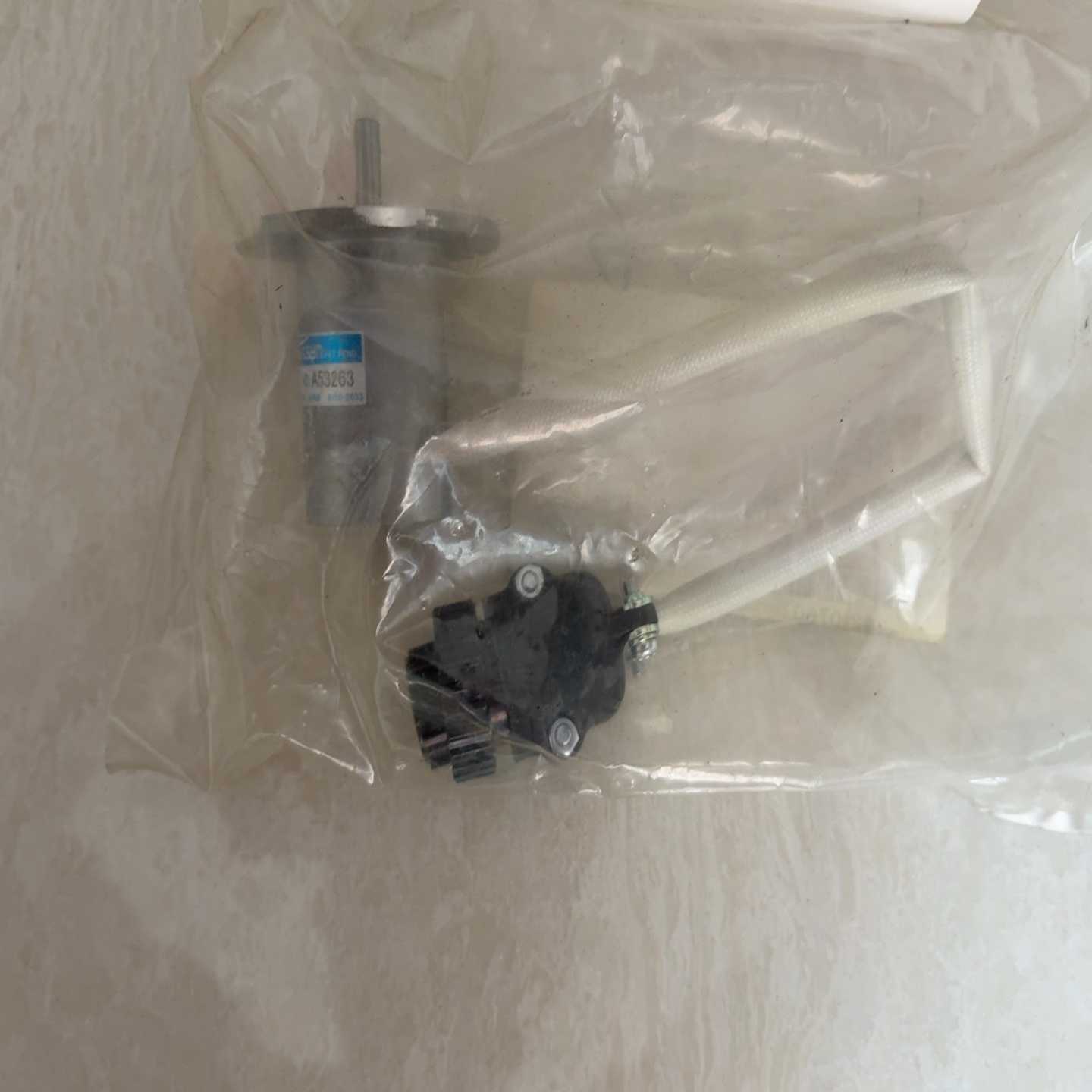 压铸机编码器 多摩川型号TS2613N11E1~议价