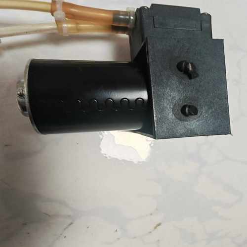 12V水泵2000转/分钟，功能包好。--议价商品