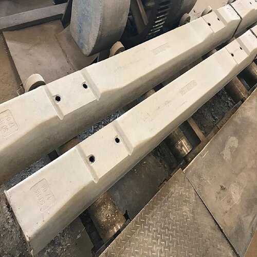 铁路水泥轨枕高强度600轨距水泥枕木钢筋混凝土新二型水泥轨枕