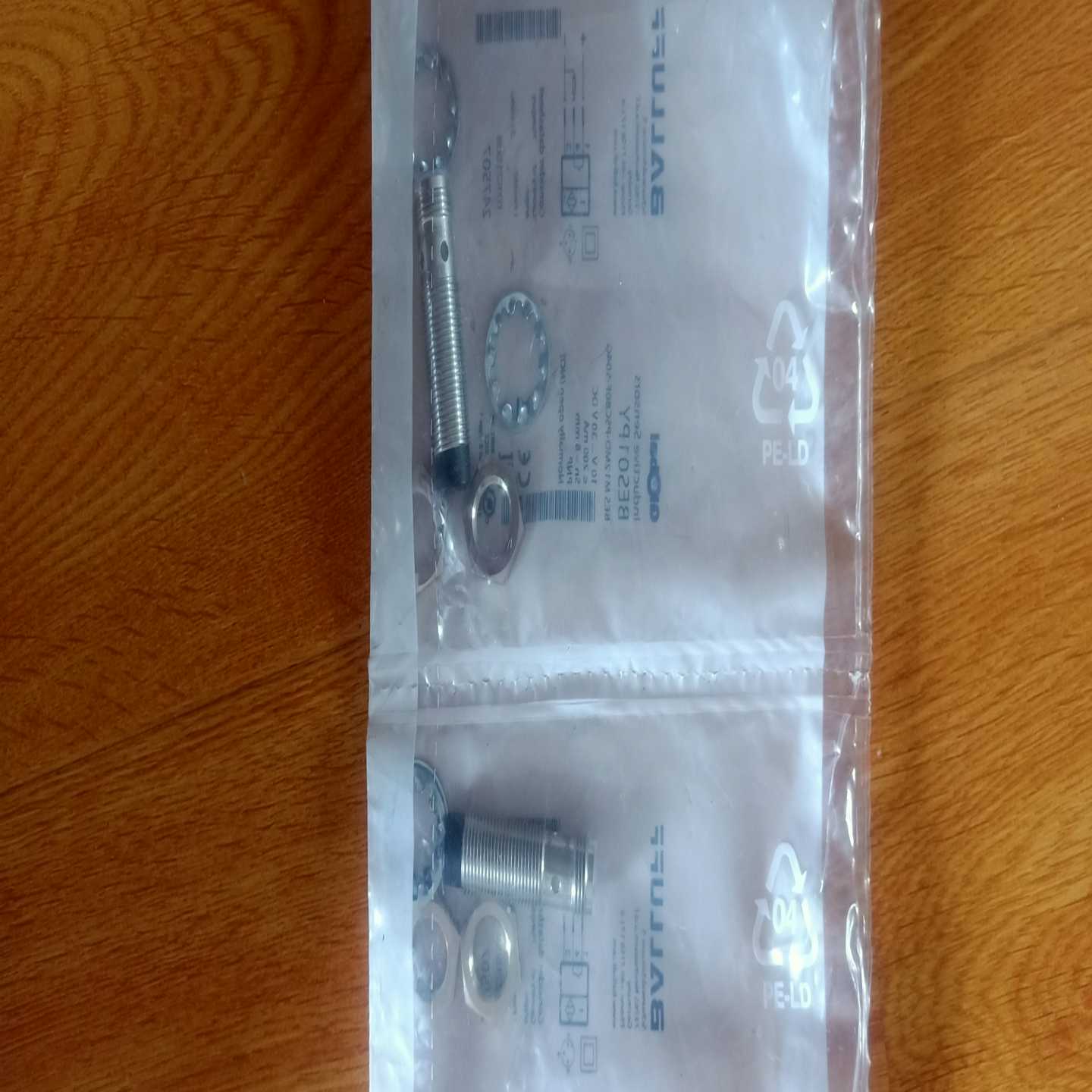 议价巴鲁夫BES01PY五个BESM12MD-PSC80yF-现货/维修