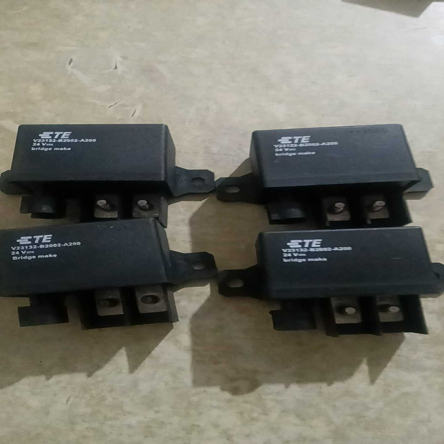 泰科继电器V23132-B2002-A20024V，工适用