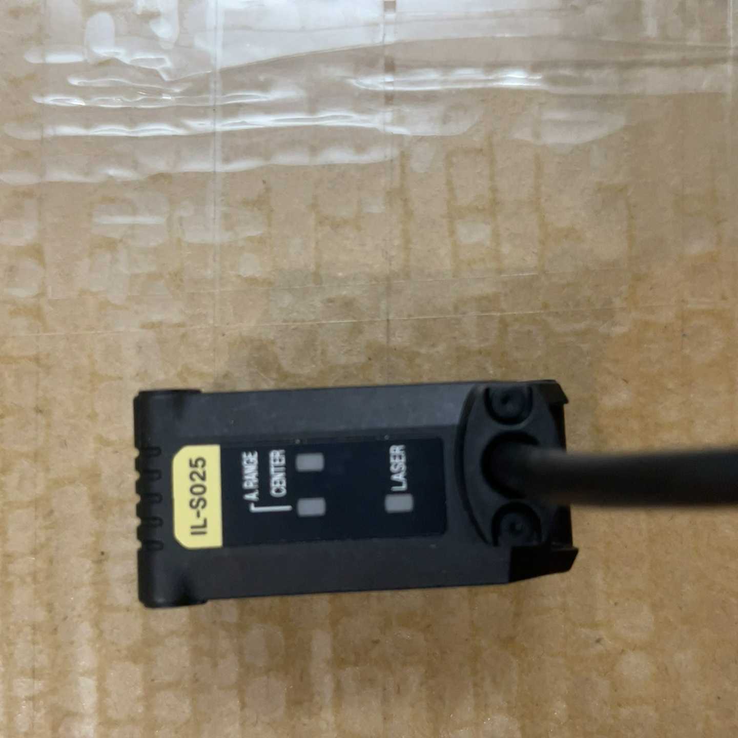 基恩士KEYENCEIL-S025激光传感器，日本原装进口--议价商品