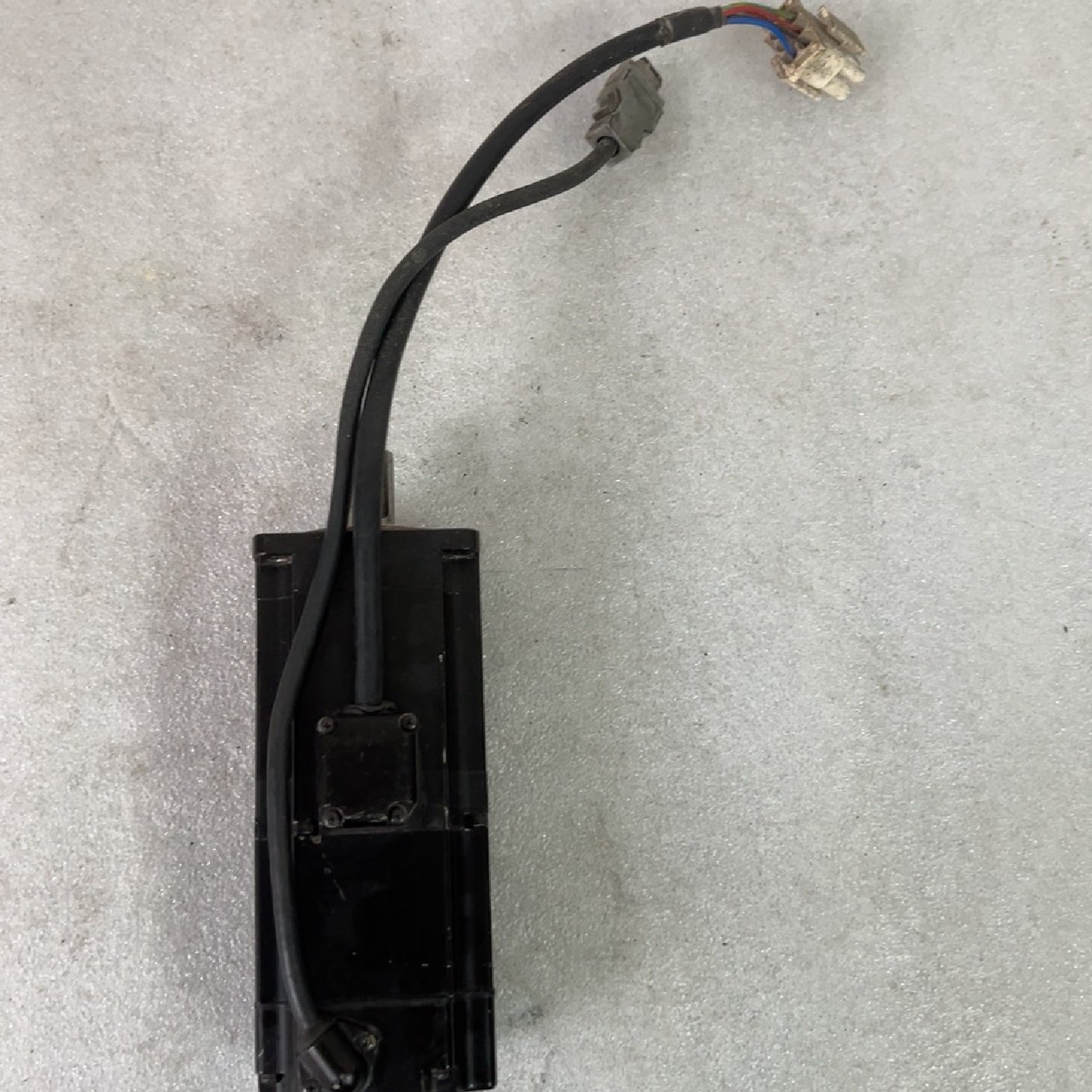 议价伺服电机SGMJV04ADE6E400W带刹车原议价,电子元器件市场,其它元器件,淘宝优惠券,粉丝福利购,淘宝优惠卷