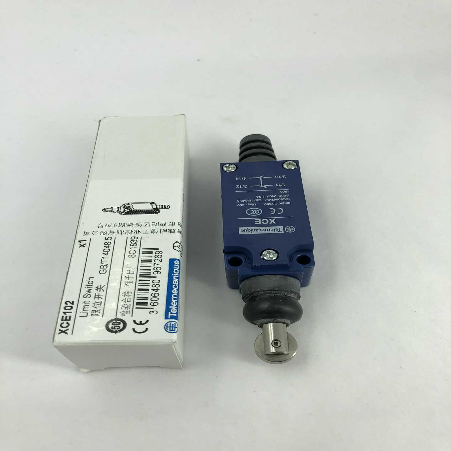 议价-原装正品限位开关XCE102 XCE118 XCE145百分百正品