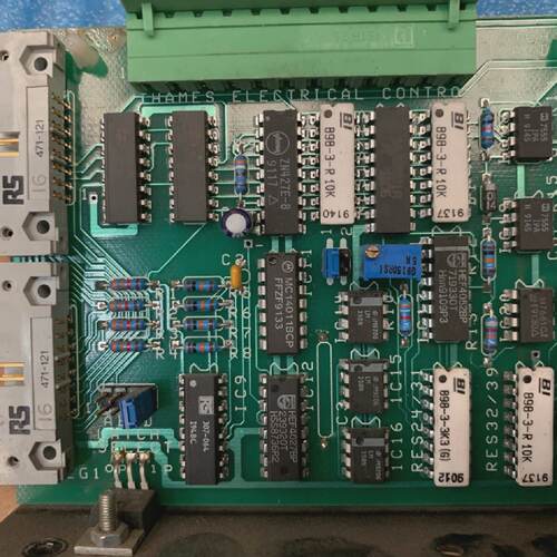 1 X Card Minarik Drives Dc Drives .thames SortimentDose Cont